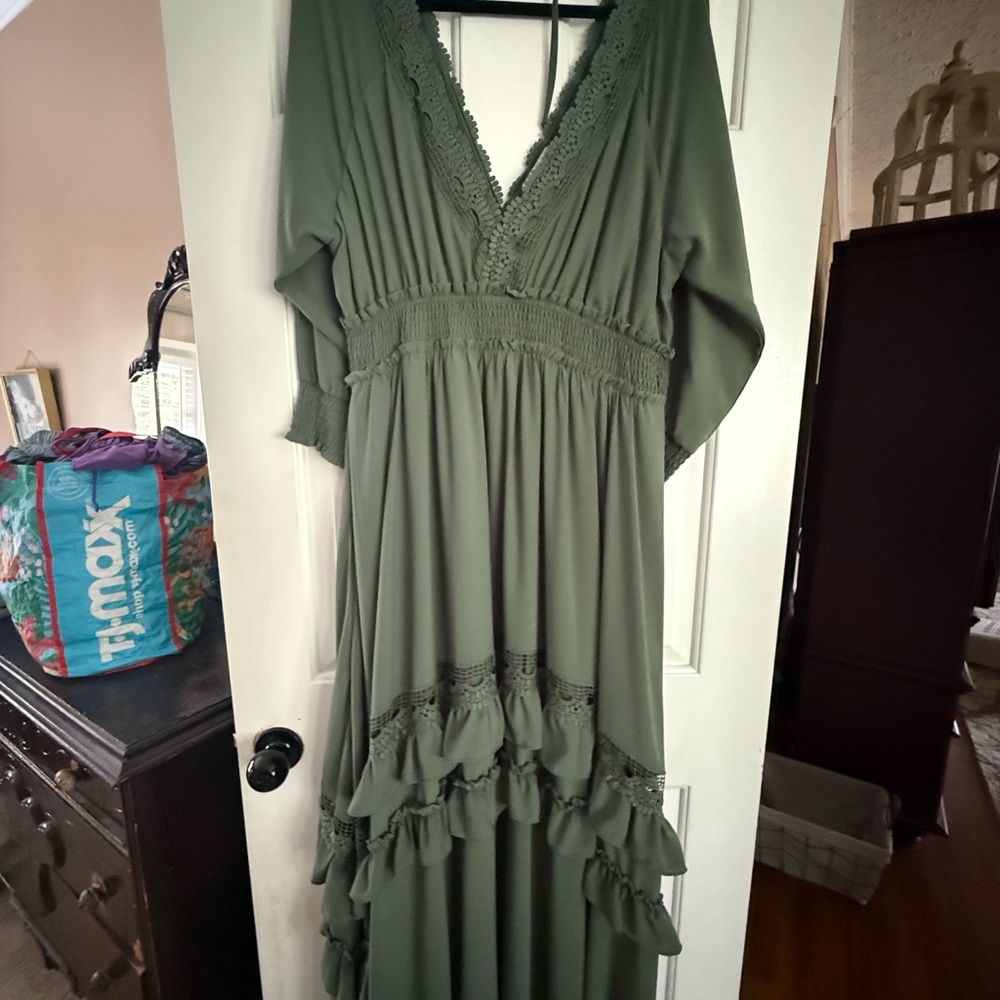 Baltic Born Elegant Green Lace Trim Maxi Dress